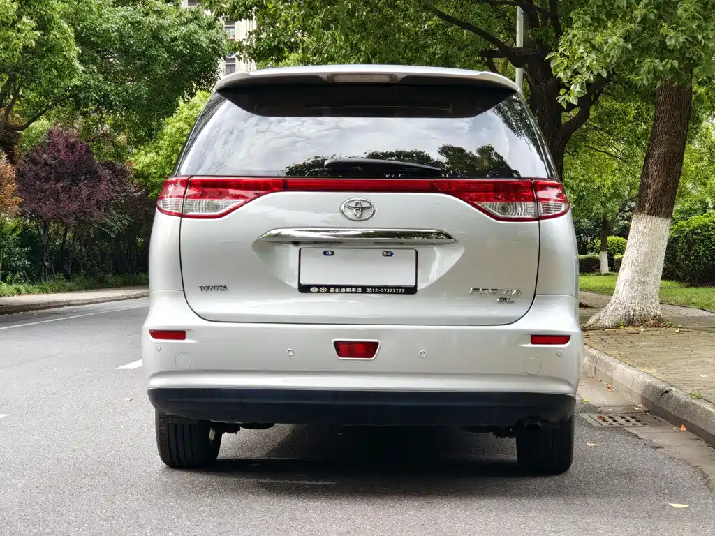 Toyota Previa 2018 — фото 14