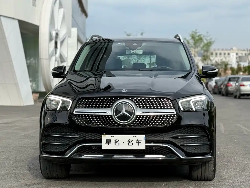 Mercedes-Benz GLE 2020 — фото 2