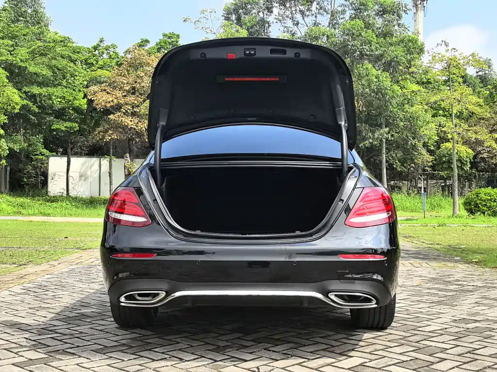 Mercedes-Benz E-Class 2020 — фото 8