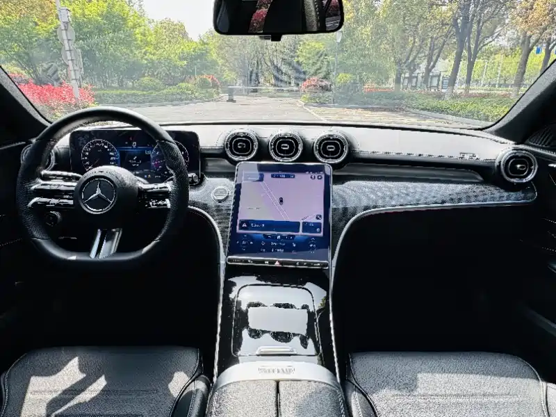 Mercedes-Benz C-Class 2023 — фото 10