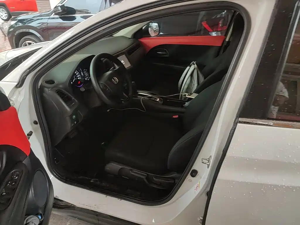 Honda Vezel 2015 — фото 15