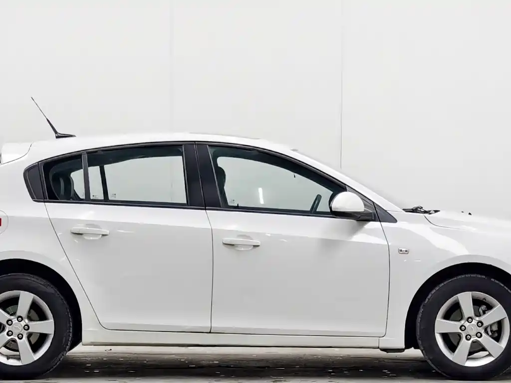 Chevrolet Cruze 2014 — фото 8