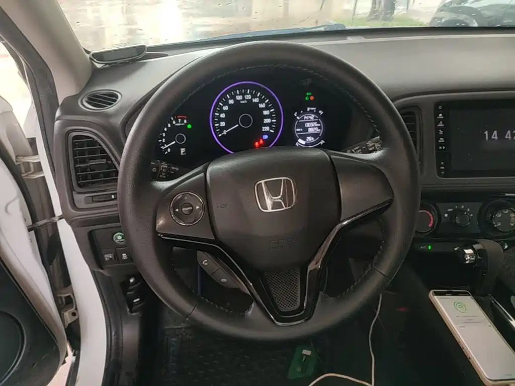Honda Vezel 2015 — фото 11