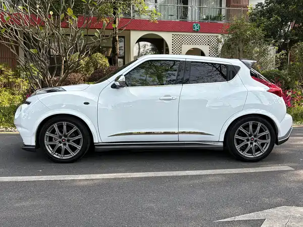 Infiniti ESQ 2019