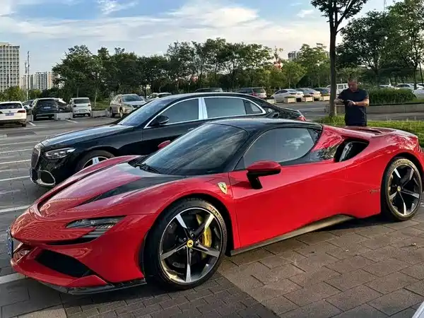 Ferrari SF90 2020