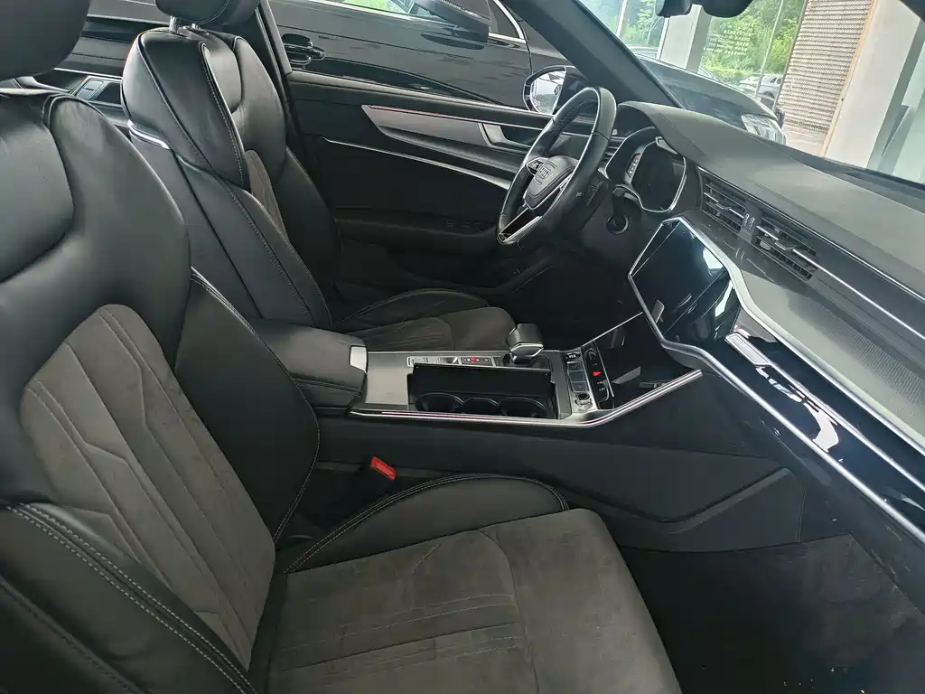 Audi A6L 2024