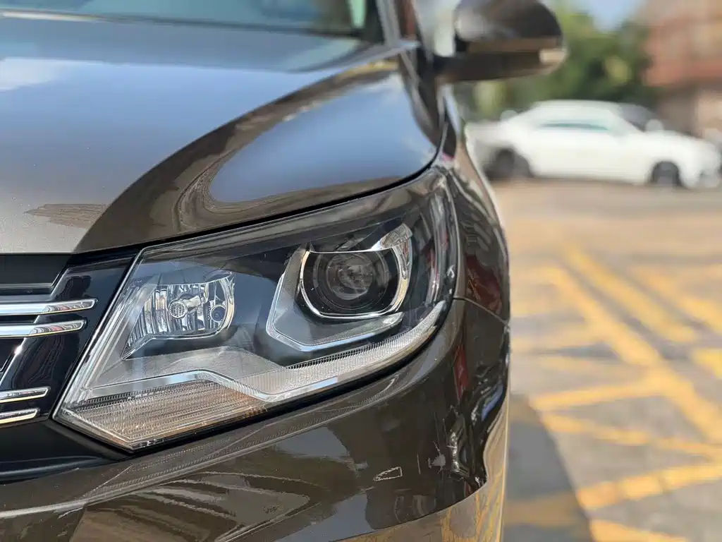 Volkswagen Tiguan 2015 — фото 13