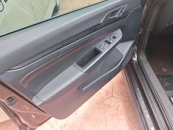 Volkswagen Golf GTI 2021