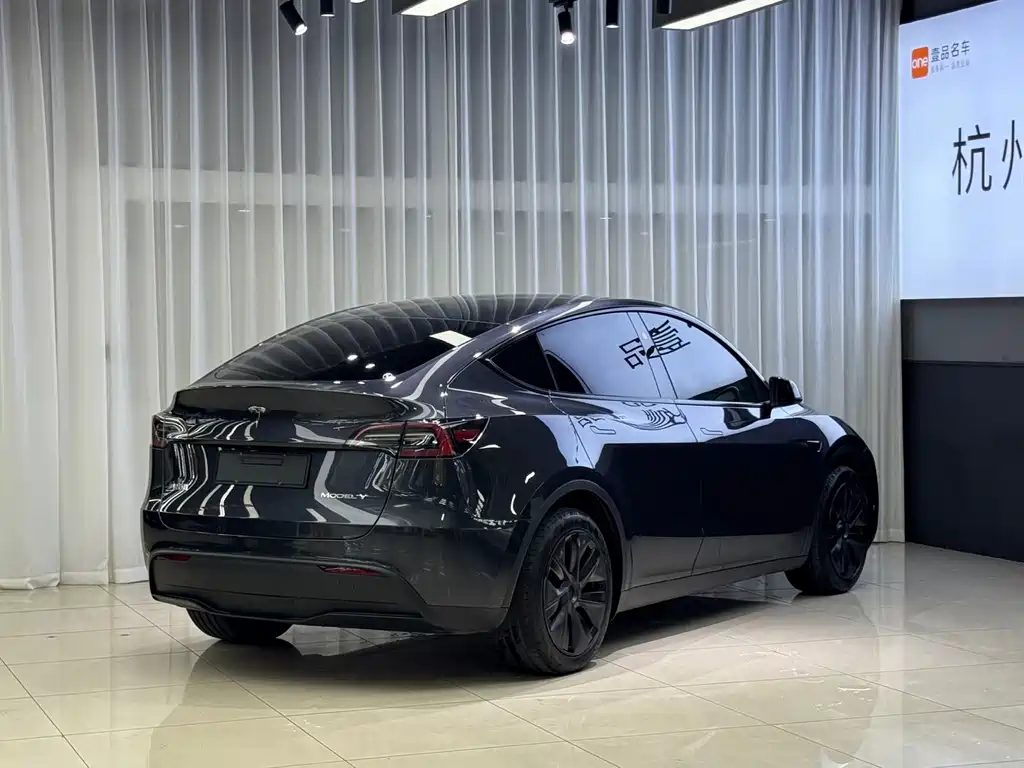 Tesla Model Y 2022 — фото 3