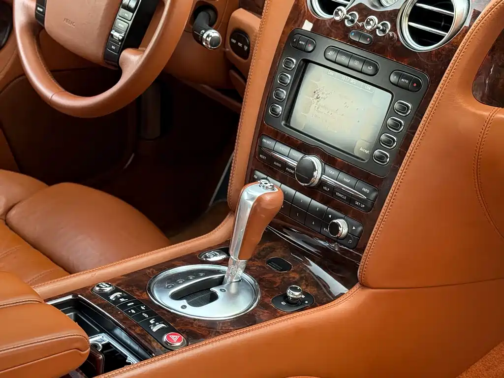 Bentley Continental 2004 — фото 13