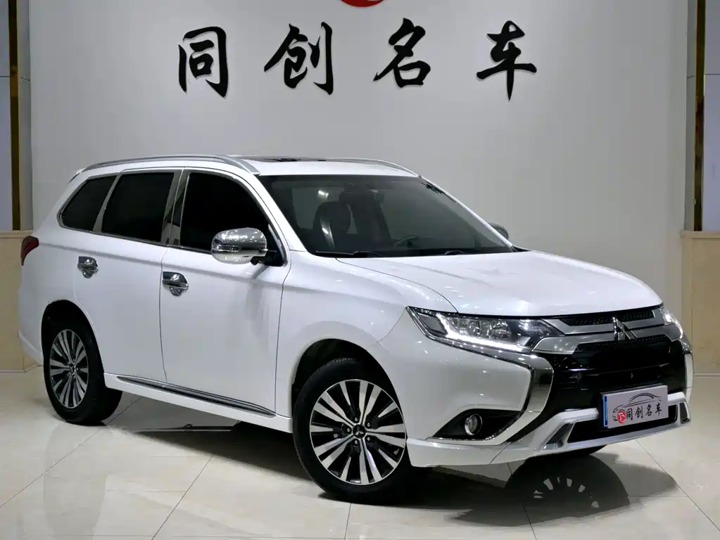 Mitsubishi Outlander 2021