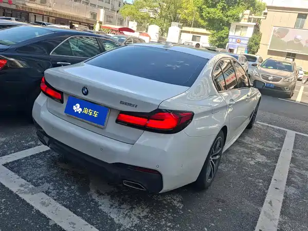 BMW 5 Series 2023