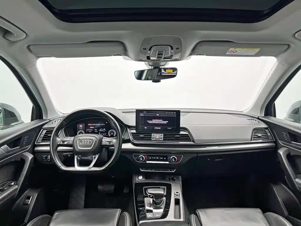 Audi Q5L 2022 — фото 23