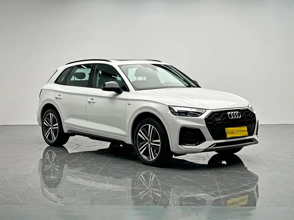 Audi Q5L 2022 — фото 8