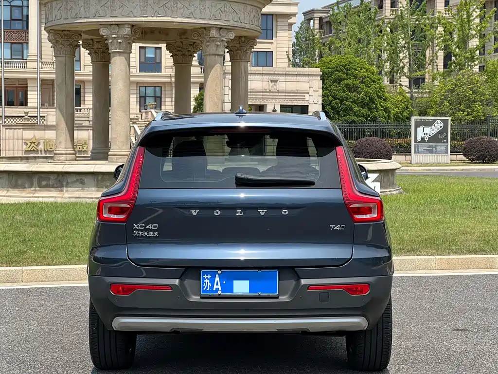 Volvo XC40 2020 — фото 6