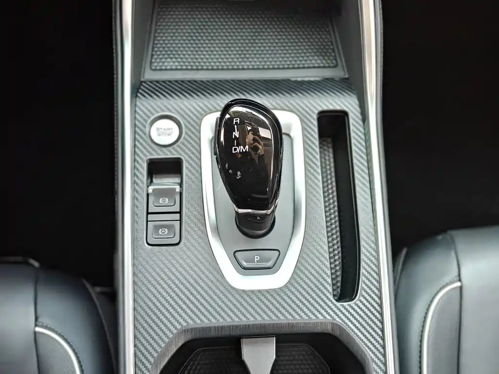 Haval H6 2023 — фото 16