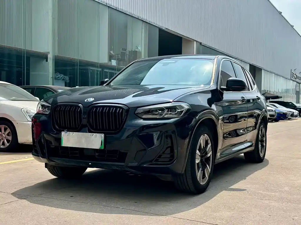 BMW iX3 2023 — фото 1