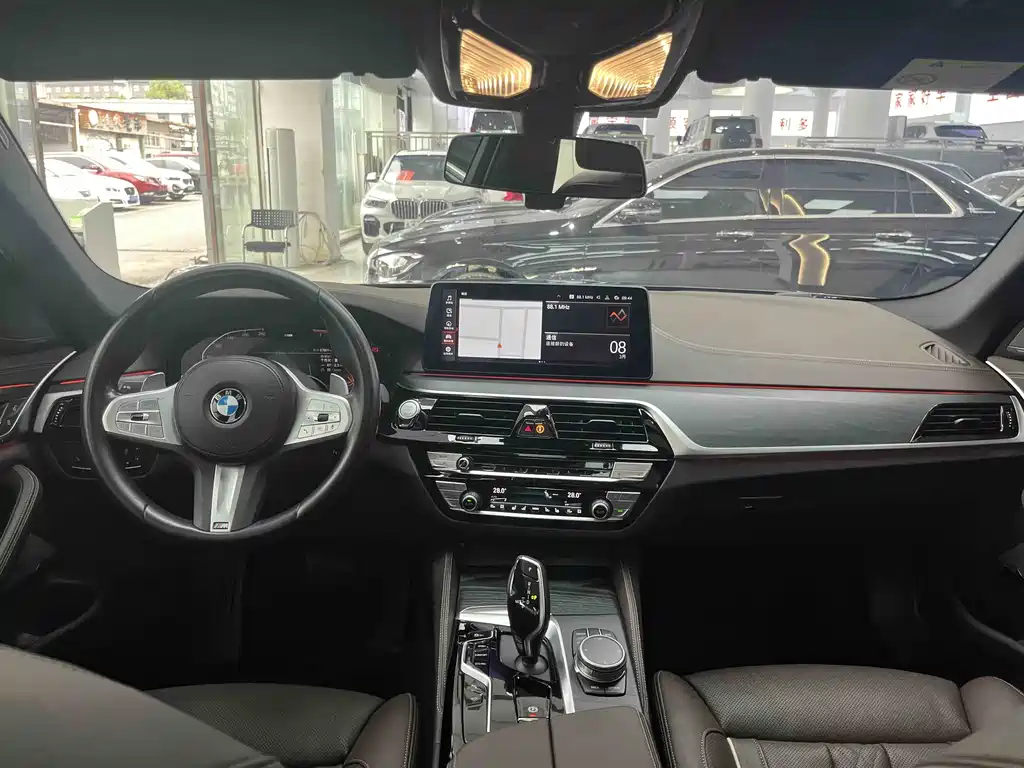 BMW 5 Series 2023