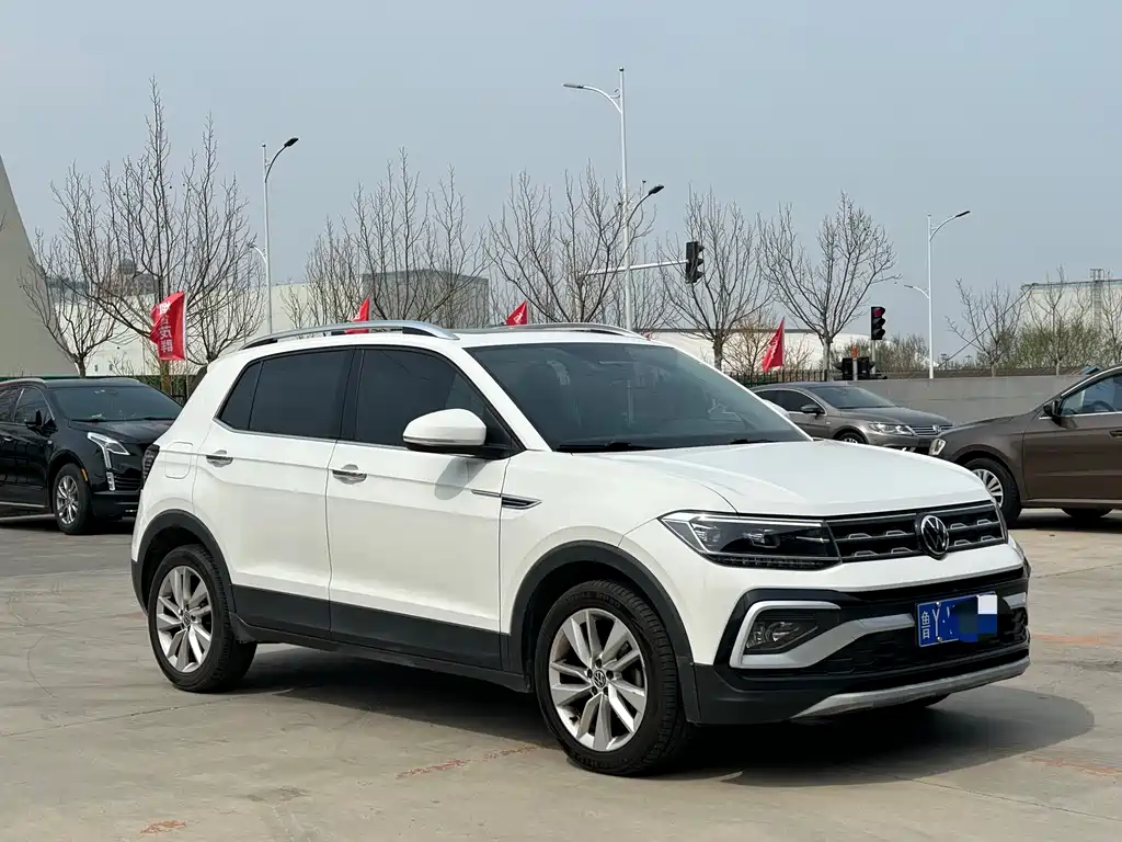 Volkswagen T-Cross 2021 — фото 1
