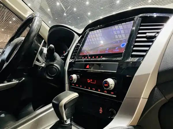 Mitsubishi Pajero Jinchang 2020