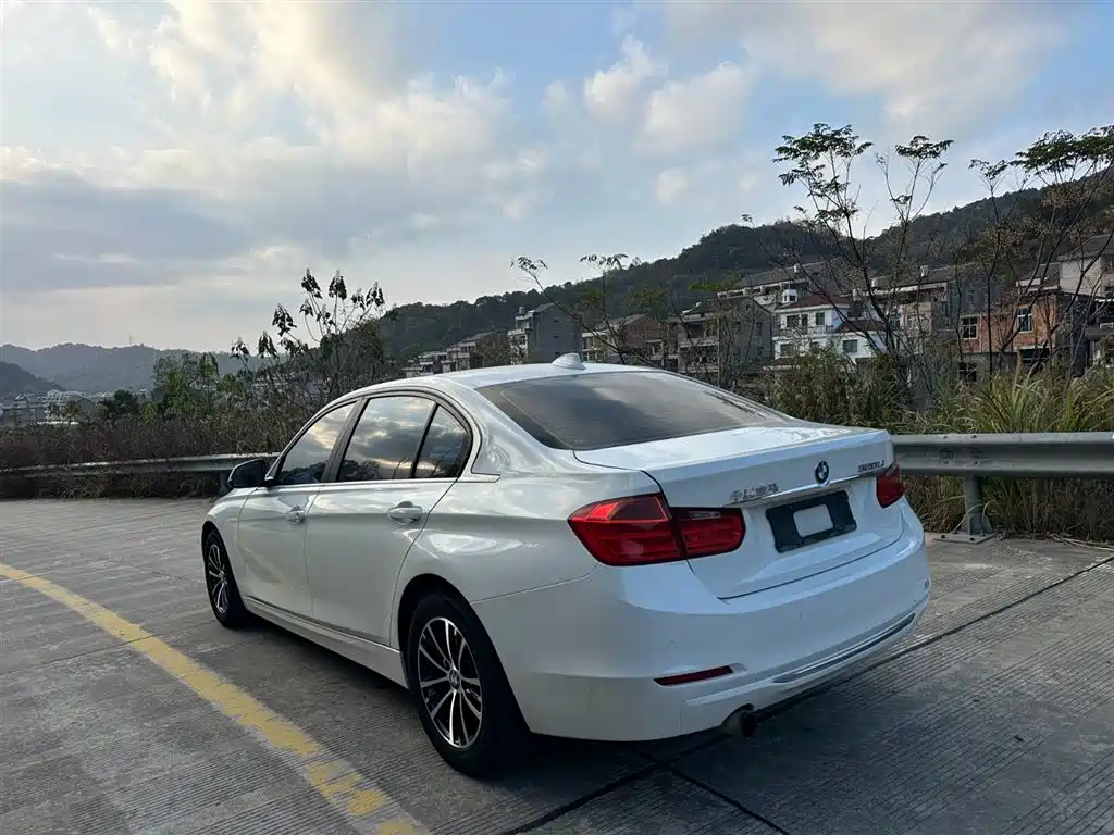 BMW 3 Series 2013 — фото 14