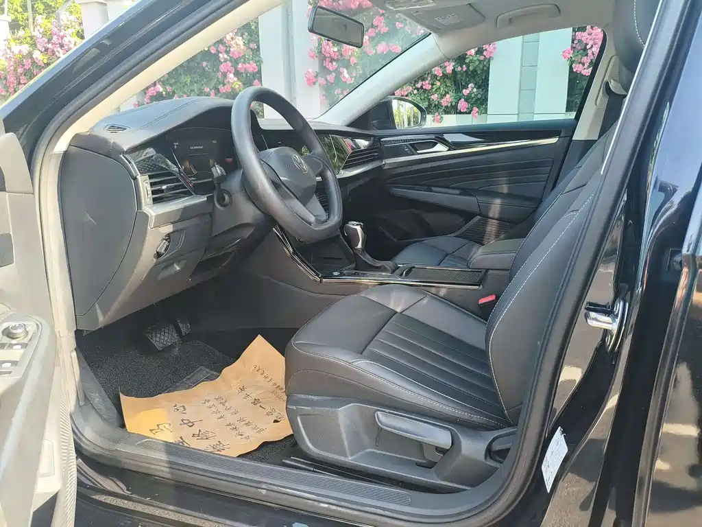 Volkswagen Passat 2023