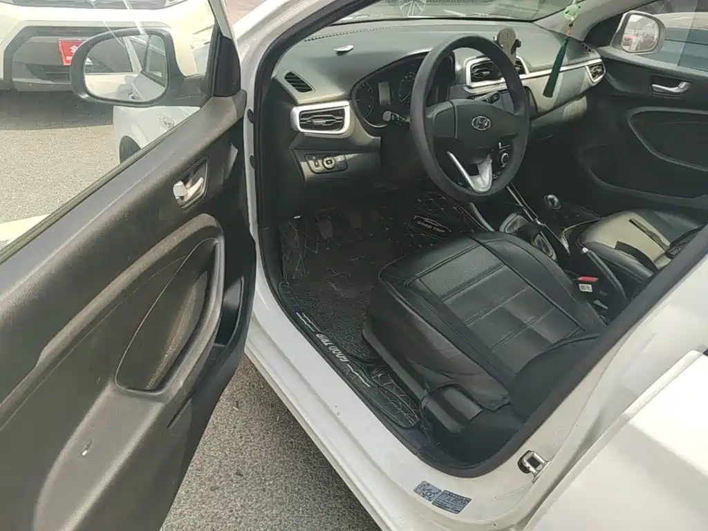 Hyundai Verna 2020 — фото 16