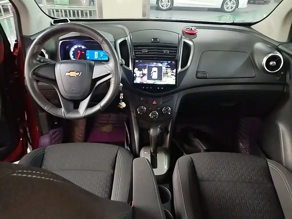 Chevrolet Trax 2016 — фото 10