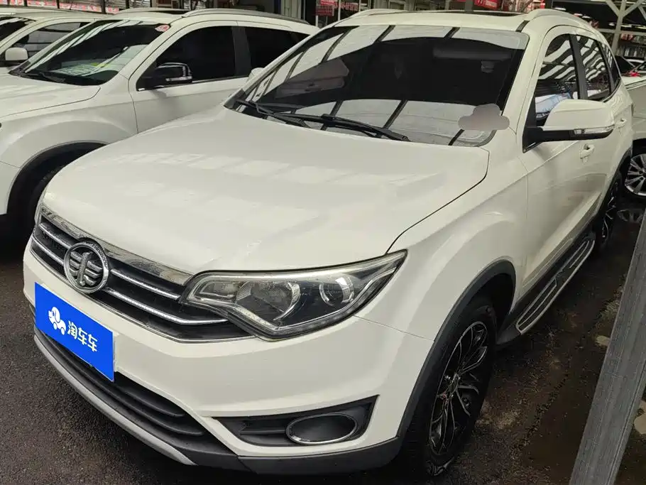 FAW Senya R7 2017