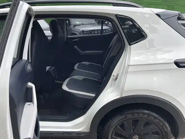 Volkswagen Tharu 2025