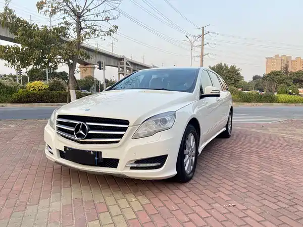 Mercedes-Benz R-Class 2011