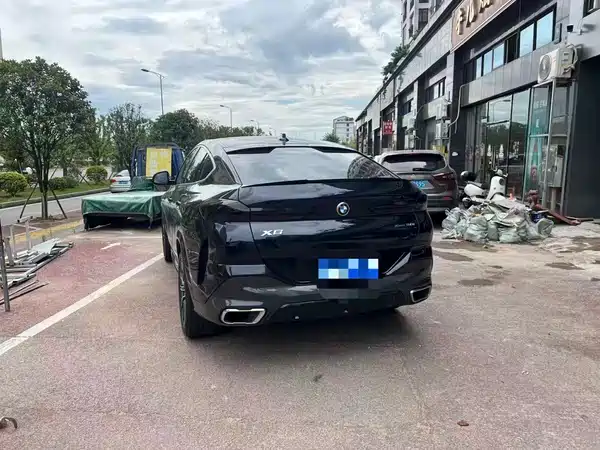 BMW X6 2022