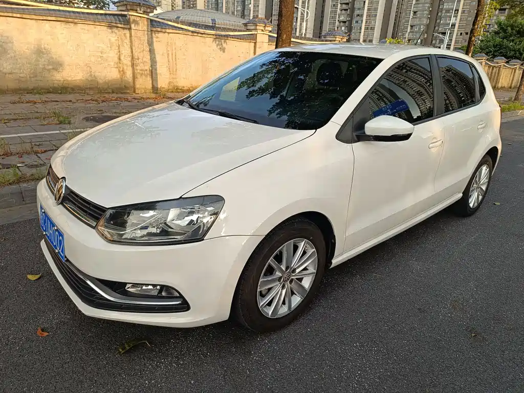 Volkswagen Polo 2014