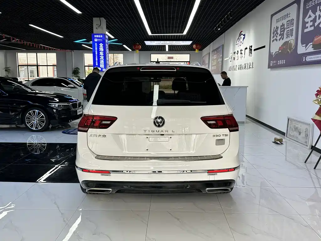 Volkswagen Tiguan L 2021 — фото 8