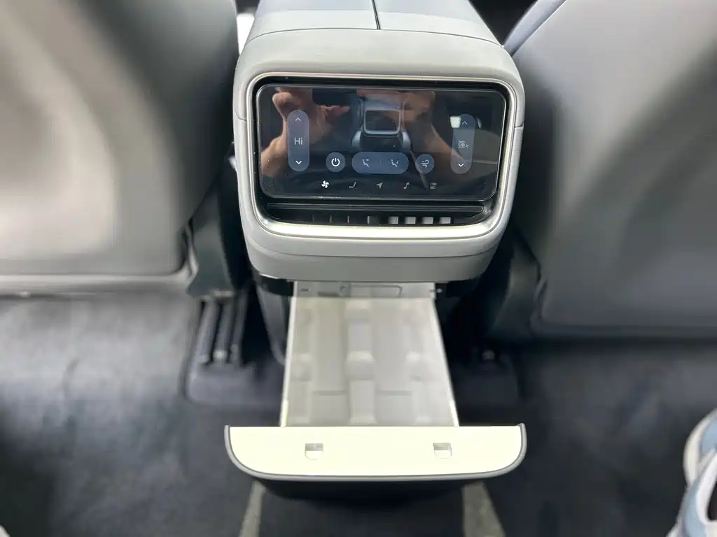 Xiaomi YU7 2025 — фото 15