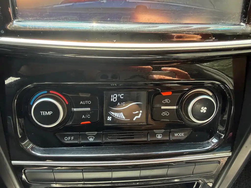 Haval H5 Classic 2014 — фото 14