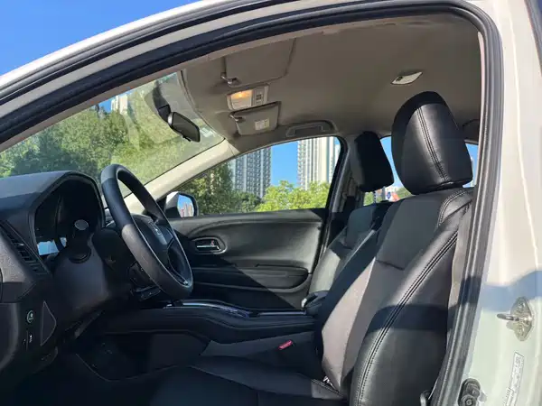 Honda Vezel 2015