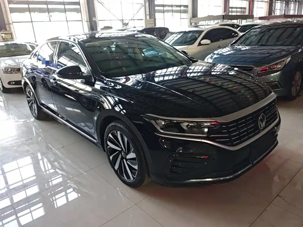 Volkswagen Passat 2023 — фото 4