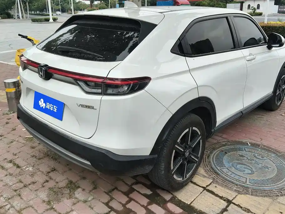 Honda Vezel 2024 — фото 3