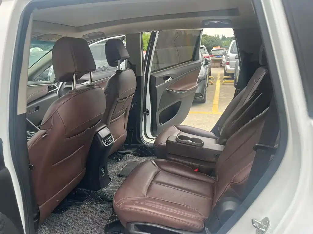 Buick GL6 2018