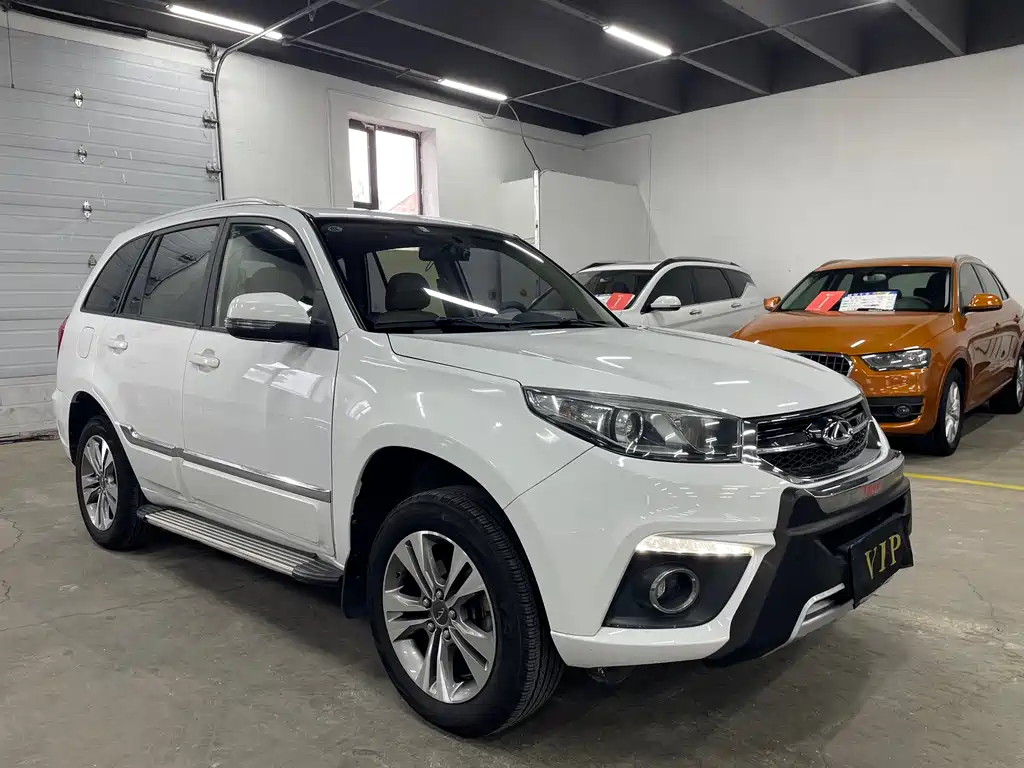 Chery Tiggo 3 2015 — фото 3