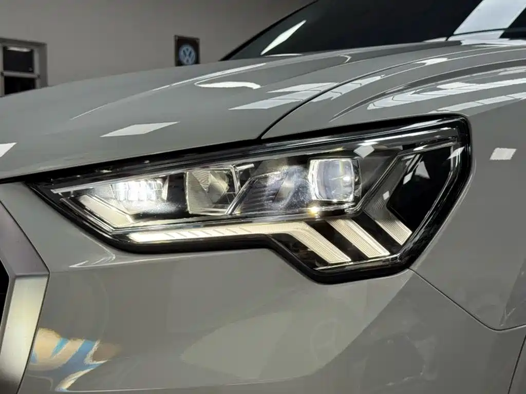 Audi Q3 2022 — фото 21