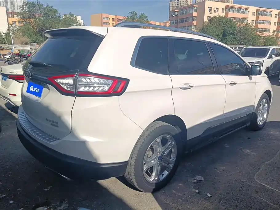 Ford Edge 2017 — фото 3