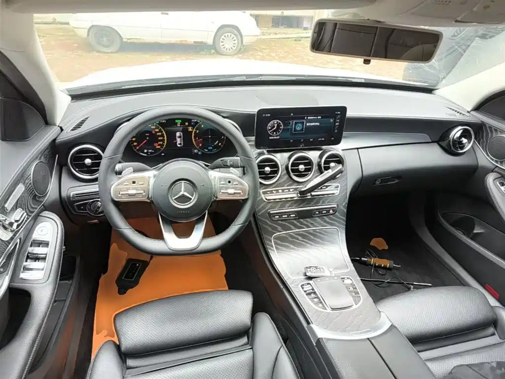 Mercedes-Benz C-Class 2019 — фото 10
