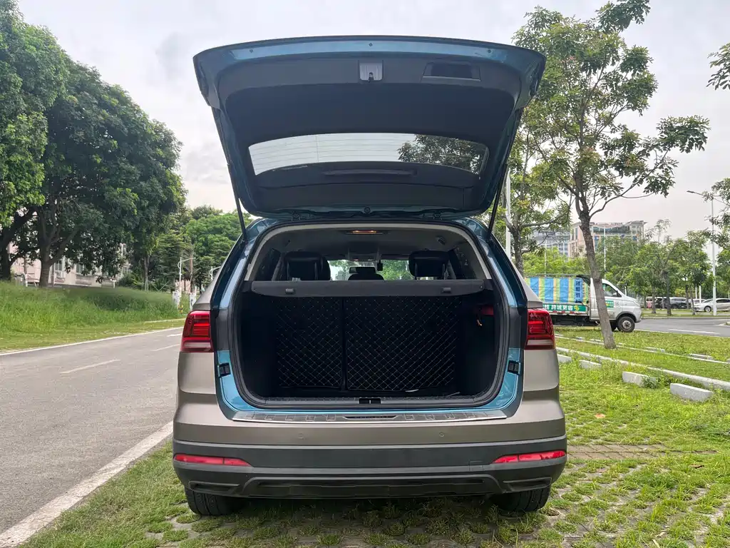 Volkswagen Tharu 2019 — фото 13