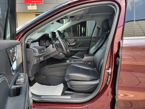 Lincoln Corsair 2021