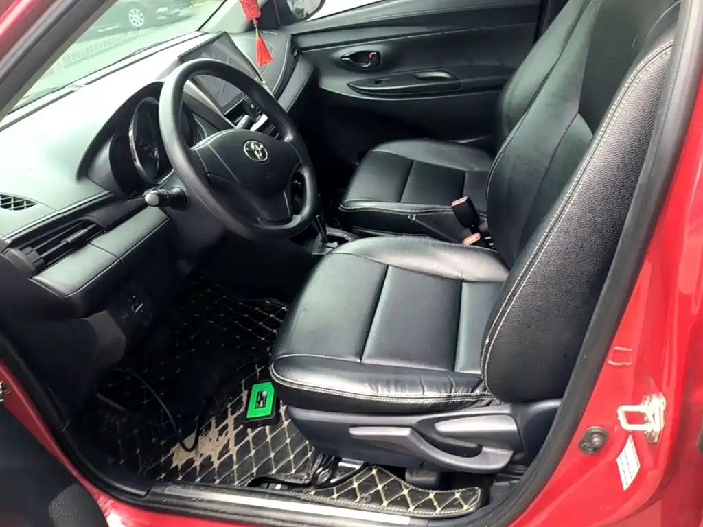 Toyota Yaris L 2018 — фото 15