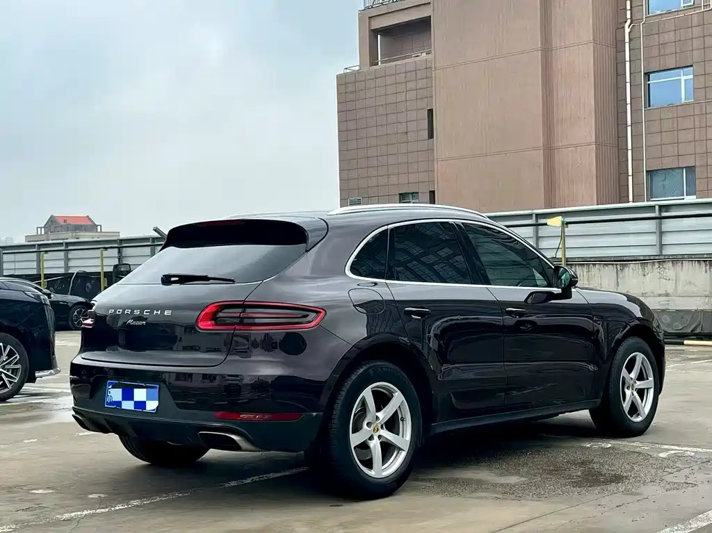 Porsche Macan 2016