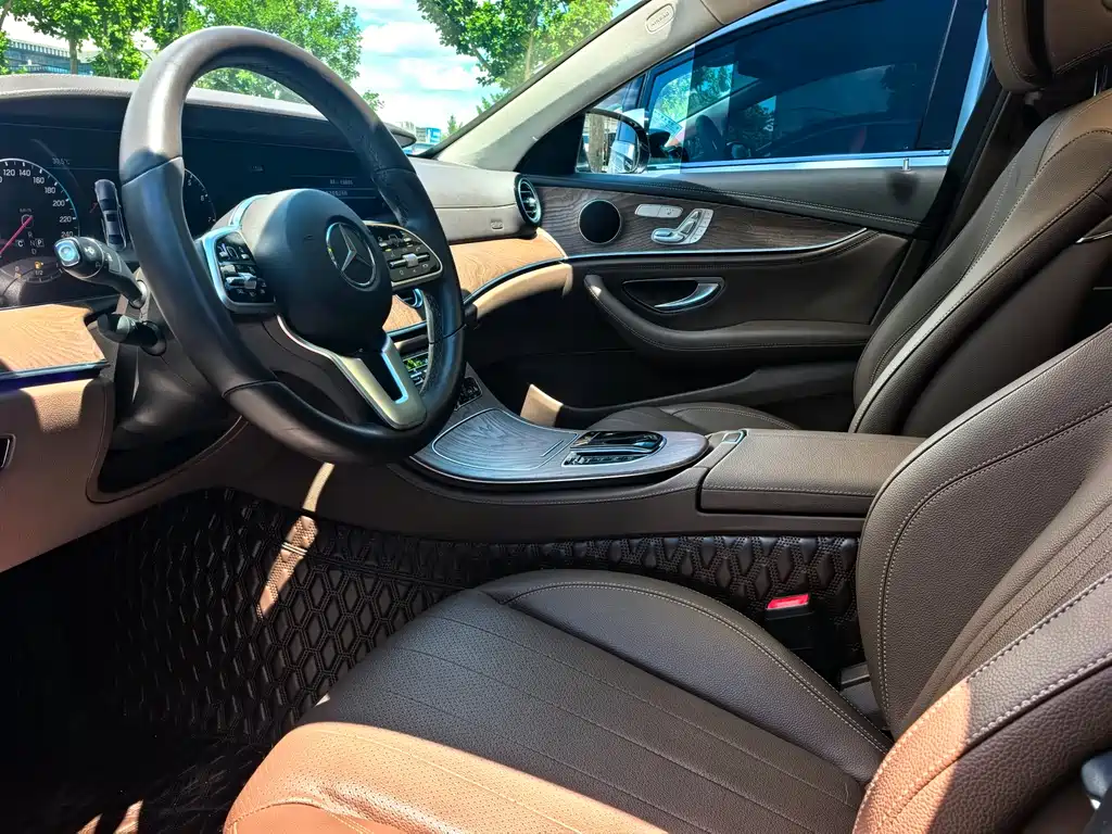 Mercedes-Benz E-Class 2019 — фото 5