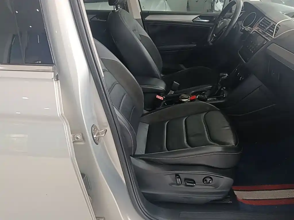 Volkswagen Tiguan L 2019 — фото 25